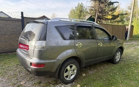 Mitsubishi Outlander III рестайлинг 3, 2010 год, 1 150 000 рублей, 7 фотография