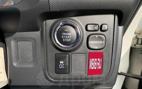 Toyota Wish II, 2012 год, 1 200 000 рублей, 31 фотография