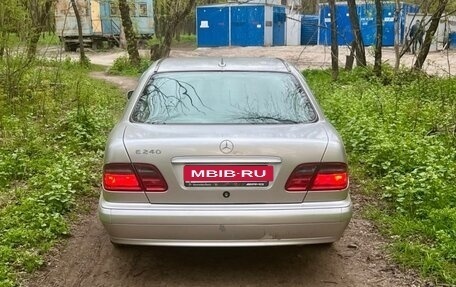 Mercedes-Benz E-Класс, 2001 год, 390 000 рублей, 2 фотография