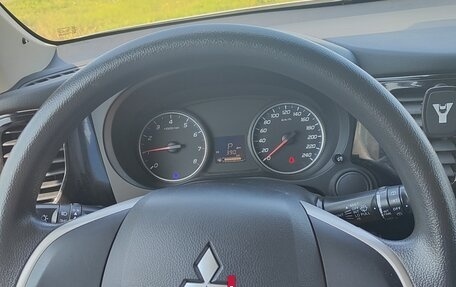 Mitsubishi Outlander III рестайлинг 3, 2012 год, 1 200 000 рублей, 12 фотография