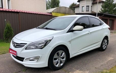 Hyundai Solaris II рестайлинг, 2014 год, 1 030 000 рублей, 1 фотография