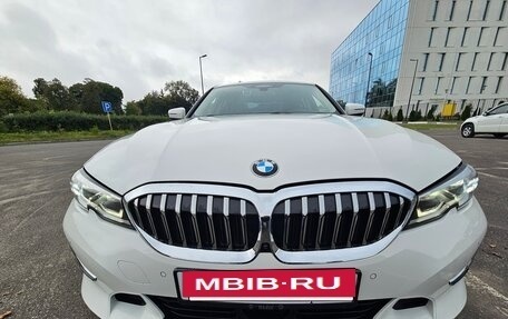 BMW 3 серия, 2020 год, 4 100 000 рублей, 18 фотография