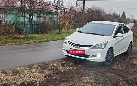 Hyundai Solaris II рестайлинг, 2015 год, 895 000 рублей, 6 фотография