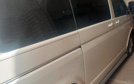 Volkswagen Transporter T5 рестайлинг, 2005 год, 1 010 000 рублей, 8 фотография