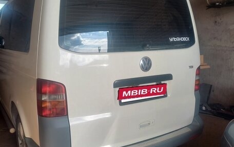 Volkswagen Transporter T5 рестайлинг, 2005 год, 1 010 000 рублей, 9 фотография