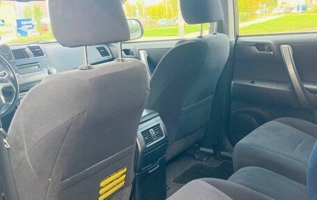 Toyota Highlander III, 2013 год, 1 900 000 рублей, 7 фотография