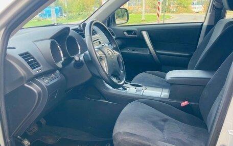 Toyota Highlander III, 2013 год, 1 900 000 рублей, 9 фотография