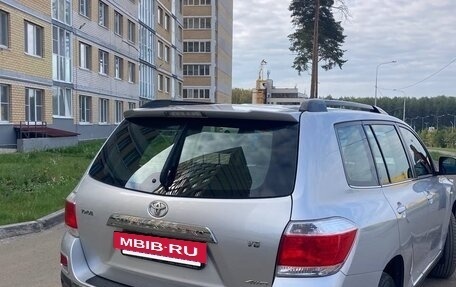 Toyota Highlander III, 2013 год, 1 900 000 рублей, 6 фотография
