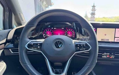 Volkswagen Golf VIII, 2022 год, 1 576 000 рублей, 9 фотография