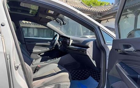 Volkswagen Golf VIII, 2022 год, 1 576 000 рублей, 17 фотография