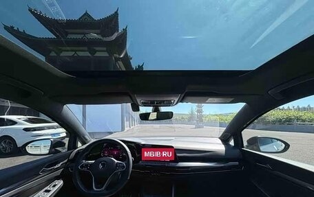 Volkswagen Golf VIII, 2022 год, 1 576 000 рублей, 14 фотография