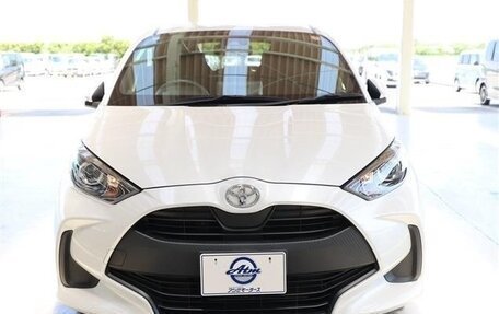 Toyota Yaris, 2023 год, 750 000 рублей, 2 фотография