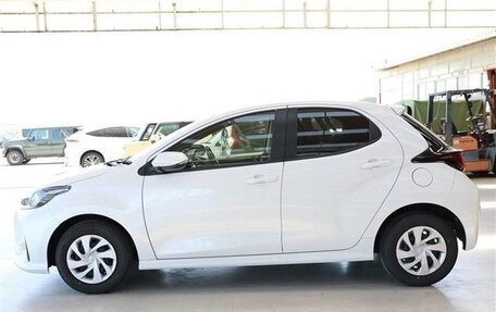 Toyota Yaris, 2023 год, 750 000 рублей, 6 фотография