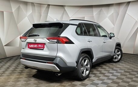Toyota RAV4, 2020 год, 2 443 000 рублей, 2 фотография