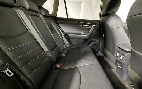 Toyota RAV4, 2020 год, 2 443 000 рублей, 15 фотография