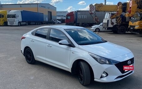 Hyundai Solaris II рестайлинг, 2020 год, 1 440 000 рублей, 2 фотография