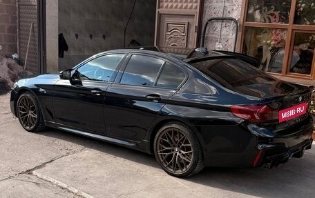 BMW 5 серия, 2017 год, 3 300 000 рублей, 2 фотография