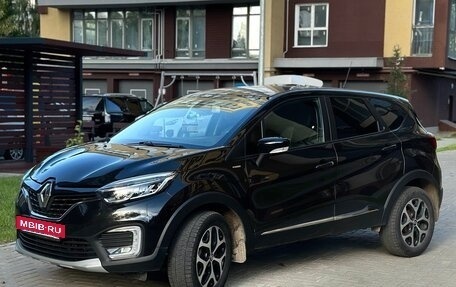 Renault Kaptur I рестайлинг, 2018 год, 1 550 000 рублей, 2 фотография