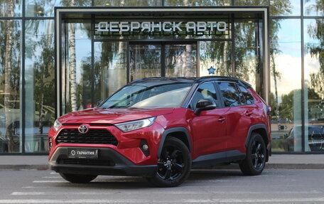 Toyota RAV4, 2021 год, 3 700 000 рублей, 1 фотография