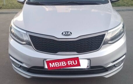 KIA Rio III рестайлинг, 2016 год, 1 080 000 рублей, 1 фотография