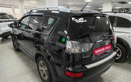 Mitsubishi Outlander III рестайлинг 3, 2010 год, 899 000 рублей, 2 фотография