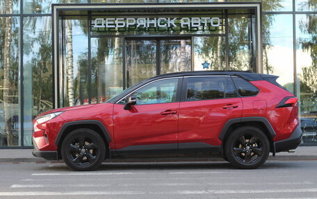 Toyota RAV4, 2021 год, 3 700 000 рублей, 2 фотография