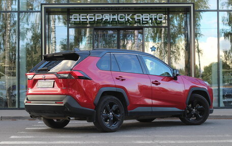 Toyota RAV4, 2021 год, 3 700 000 рублей, 3 фотография