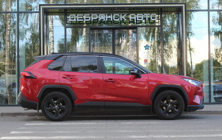 Toyota RAV4, 2021 год, 3 700 000 рублей, 4 фотография