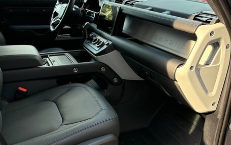Land Rover Defender II, 2023 год, 12 500 000 рублей, 19 фотография