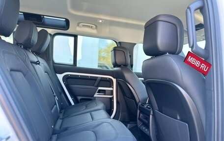 Land Rover Defender II, 2023 год, 12 500 000 рублей, 25 фотография