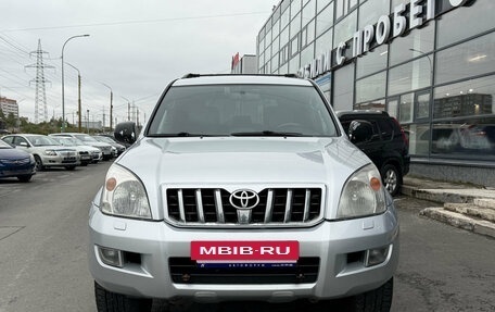 Toyota Land Cruiser Prado 120 рестайлинг, 2006 год, 1 750 000 рублей, 2 фотография