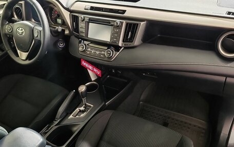 Toyota RAV4, 2015 год, 1 750 000 рублей, 15 фотография