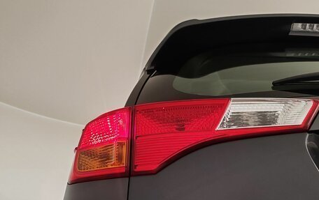 Toyota RAV4, 2015 год, 1 750 000 рублей, 25 фотография