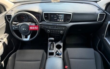 KIA Sportage IV рестайлинг, 2020 год, 2 200 000 рублей, 15 фотография