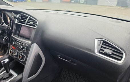 Citroen DS4, 2012 год, 1 130 000 рублей, 23 фотография