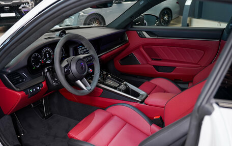 Porsche 911, 2026 год, 46 000 000 рублей, 28 фотография