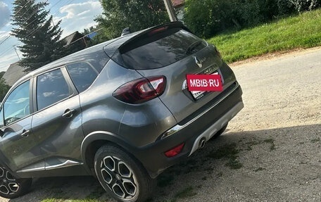 Renault Kaptur I рестайлинг, 2021 год, 1 600 000 рублей, 2 фотография