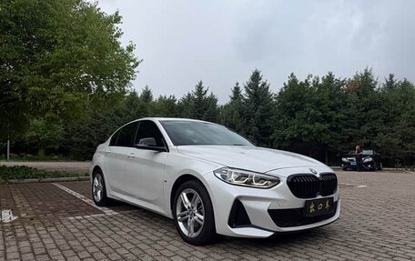 BMW 1 серия, 2022 год, 1 590 000 рублей, 3 фотография