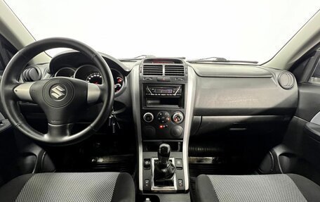 Suzuki Grand Vitara, 2005 год, 635 000 рублей, 13 фотография