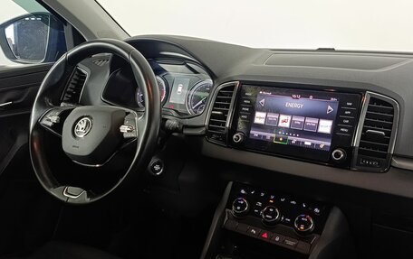 Skoda Karoq I, 2021 год, 2 390 000 рублей, 11 фотография