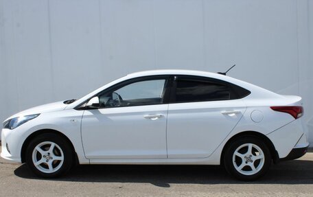 Hyundai Solaris II рестайлинг, 2021 год, 1 550 000 рублей, 4 фотография