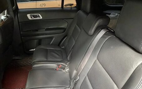 Ford Explorer VI, 2014 год, 1 850 000 рублей, 6 фотография