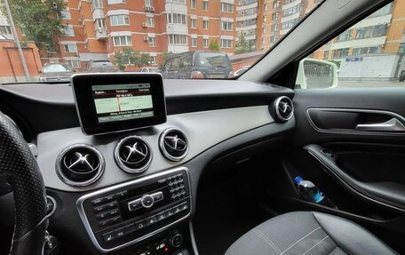Mercedes-Benz GLA, 2015 год, 3 000 000 рублей, 12 фотография
