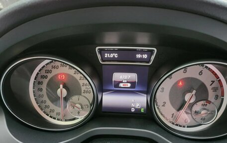 Mercedes-Benz GLA, 2015 год, 3 000 000 рублей, 13 фотография