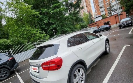 Mercedes-Benz GLA, 2015 год, 3 000 000 рублей, 3 фотография