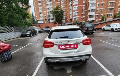 Mercedes-Benz GLA, 2015 год, 3 000 000 рублей, 4 фотография
