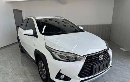 Toyota Yaris XP150 рестайлинг, 2022 год, 1 300 030 рублей, 2 фотография