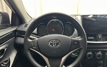 Toyota Yaris XP150 рестайлинг, 2022 год, 1 300 030 рублей, 9 фотография