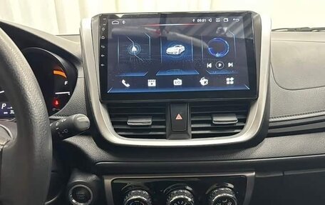 Toyota Yaris XP150 рестайлинг, 2022 год, 1 300 030 рублей, 14 фотография