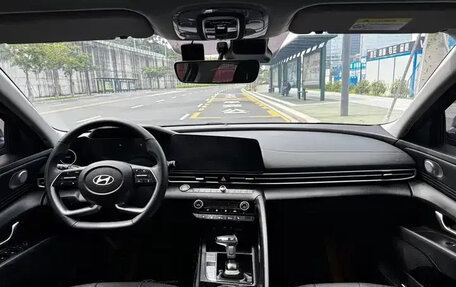Hyundai Elantra, 2023 год, 1 680 040 рублей, 24 фотография